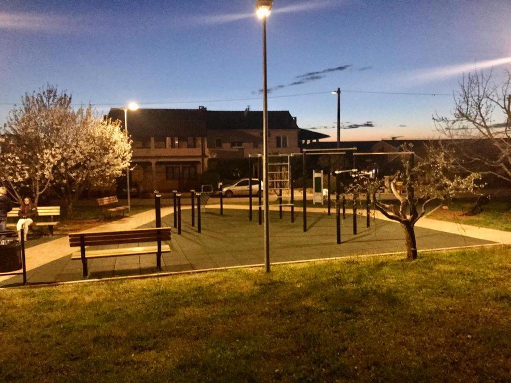 Apartments Marinela Пореч Екстер'єр фото